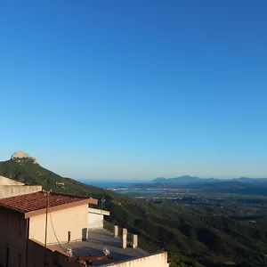 Casa Foddis - Bed And View Apartment Baunei