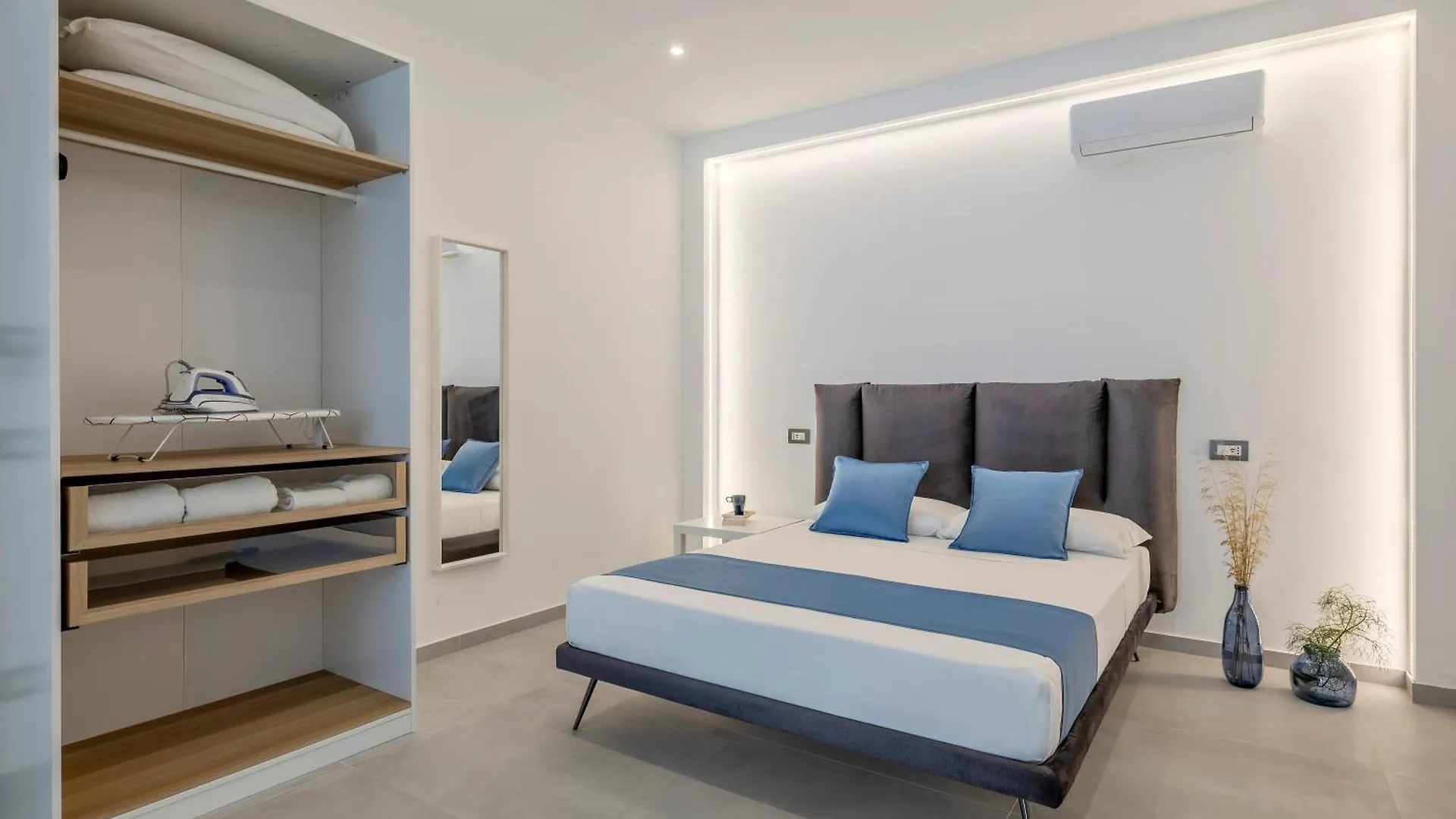 Holiday home Case Vacanza Loria Castelluzzo